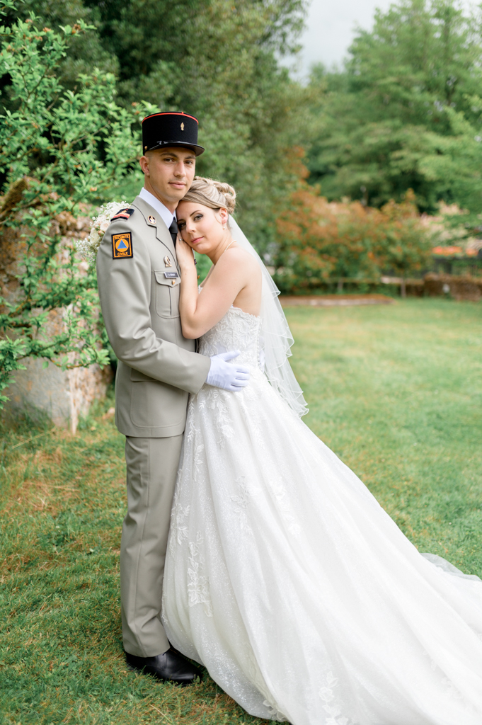 Photographie de mariage au moulin Sainte Agnes. Militaire de la protection civile. Photographe Patrick PIERRE